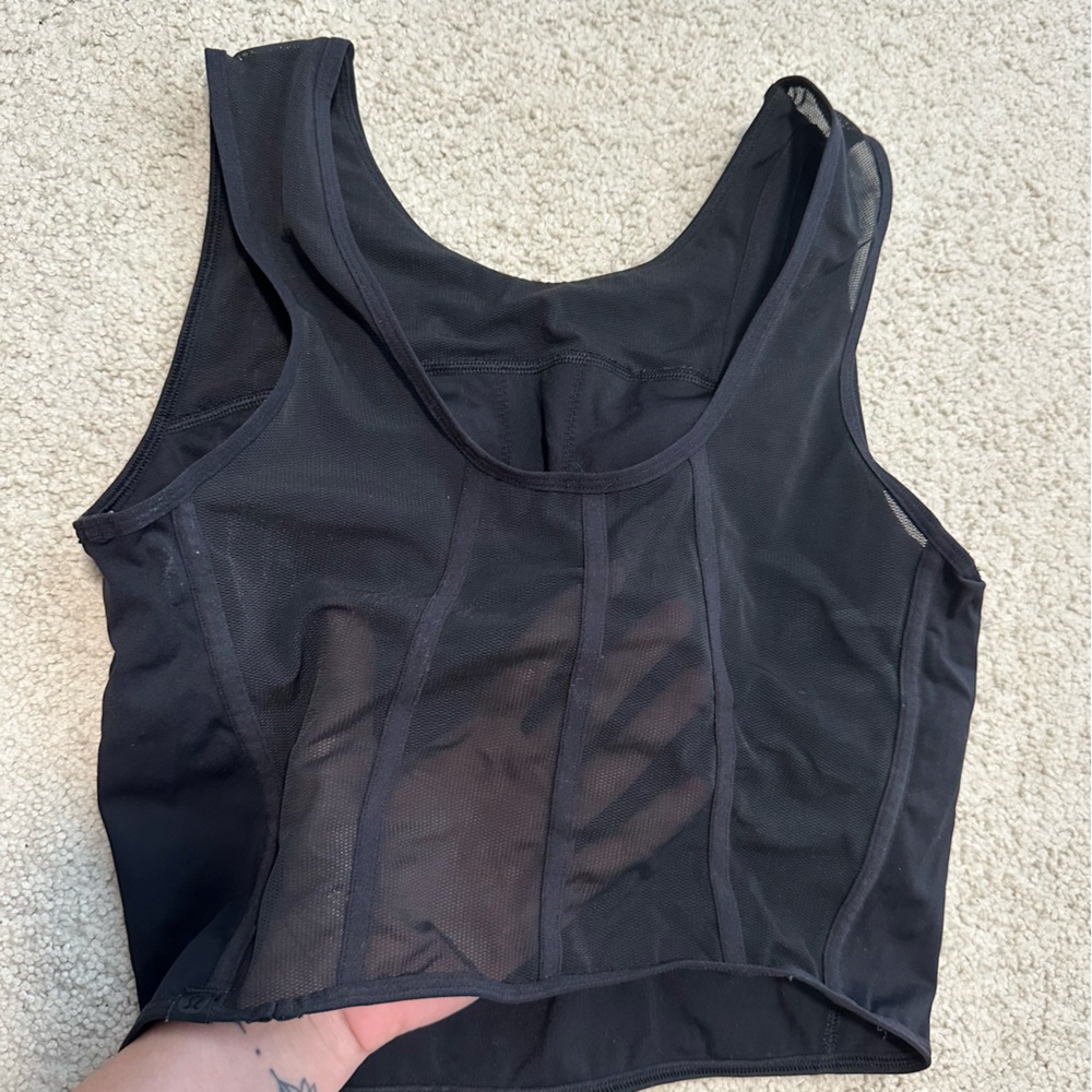 EUC lululemon corset back crop tank